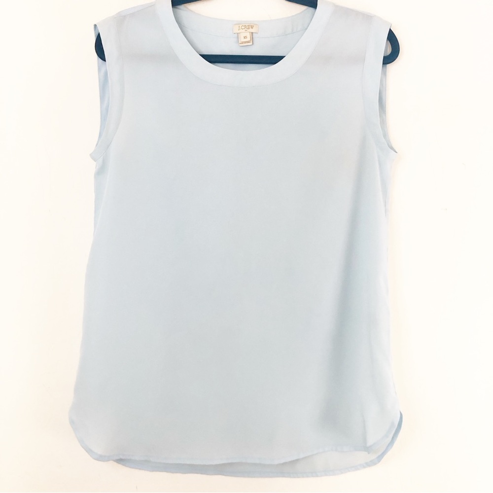 🐝 3/$20 JCrew Baby Blue Sleeveless Blouse size Extra Small